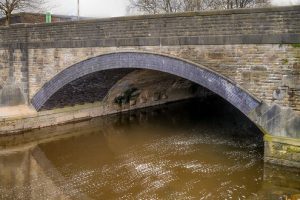 2-Padiham_Bridge_River_Calder_-_geograph.org_.uk_-_2896885-300x200.jpg