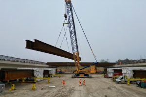 Aerial-view-of-Turweston-Green-Overbridge-beam-installation-October-2024_DJI_0085-300x200.jpeg