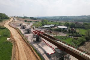 Aerial-view-of-Wendover-Dean-Viaduct-deck-push-looking-south-May-2024-hs2-300x200.jpg