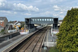 Bridge-span-iinstalled-at-Llanelli-station-as-part-of-construction-of-accessible-footbridge-300x200.jpg