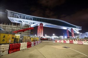 hong-kong-airport-bridge-300x200.jpg