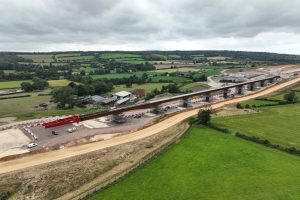 hs2-Aerial-image-of-completion-of-8-month-Wendover-Dean-Viaduct-deck-slide-300x200.jpg