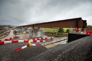 HS2-Westbury-viaduct-deck-structure-resting-on-temporary-bearings-after-the-completion-of-the-slide-Oct-2024-1-300x200.jpg