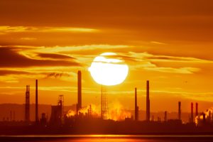 Stanlow-Oil-Refinery-emissions-pollution-net-zero-300x200.jpg